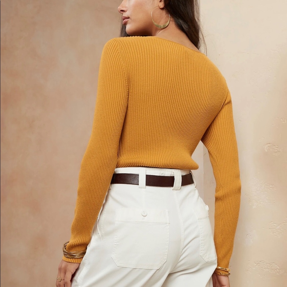 Banana republic sweater